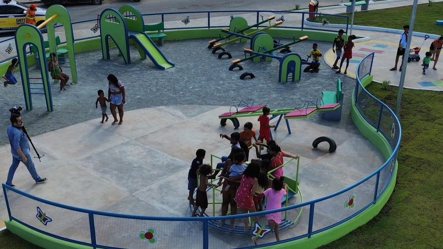 Praça das Mangabeiras em uso