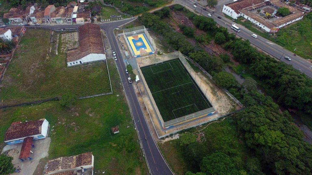 Vista aérea do complexo esportivo e entorno